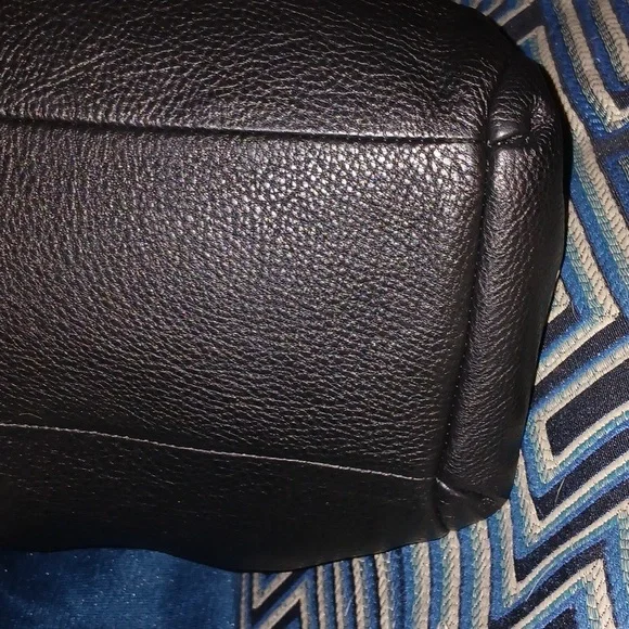 Coach Black Leather Women's Bag - Picture 8 of 16